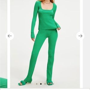 Good American ribbed leggings